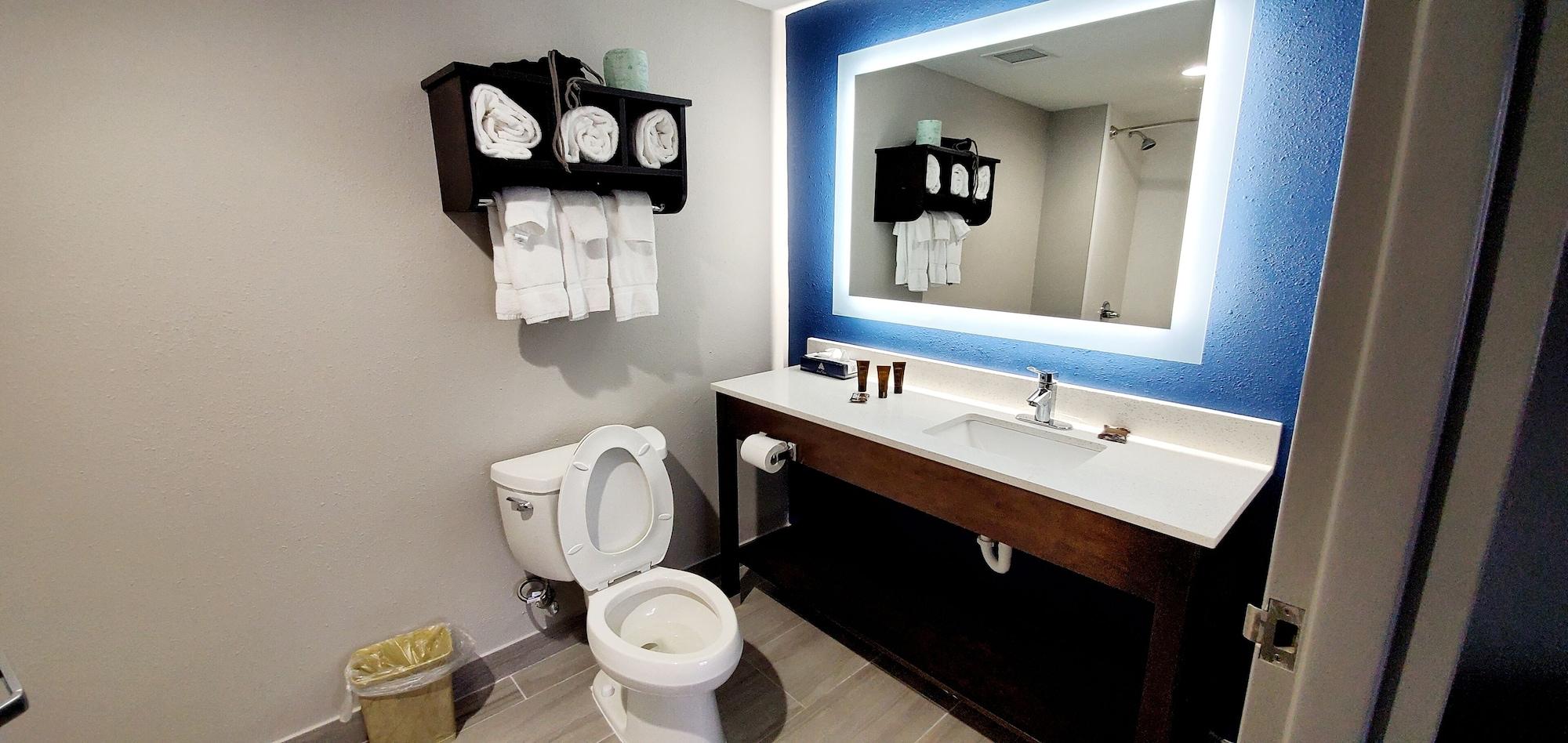 Spark By Hilton Tupelo Luaran gambar