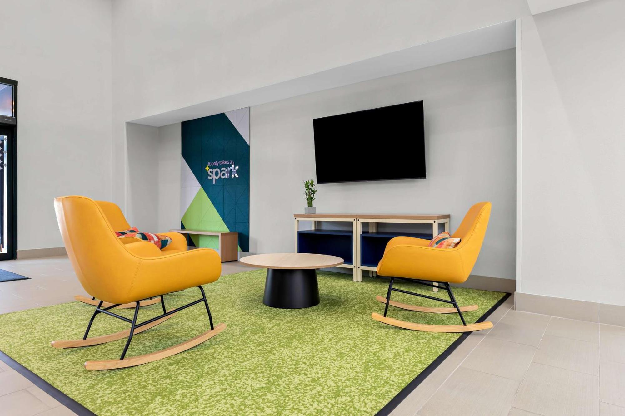 Spark By Hilton Tupelo Luaran gambar